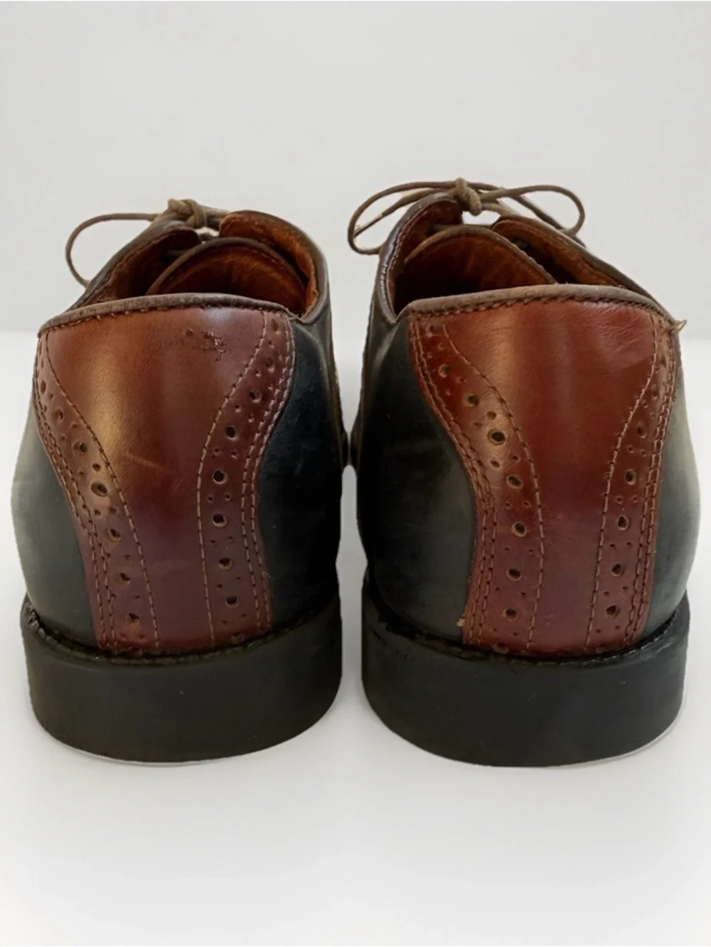 Johnston & Murphy Men’s 9M Brennan Spectator Saddle Shoes Brown Black Leather